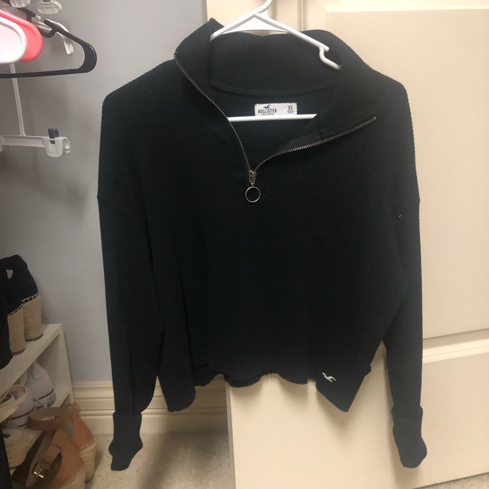 Hollister waffle black quarter zip